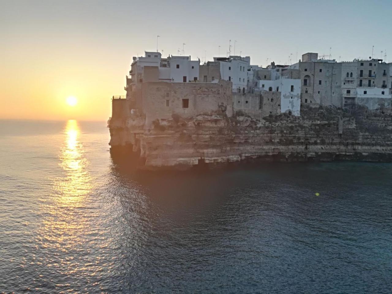Casa Viola -Locazione Breve Apartment Polignano a Mare Luaran gambar